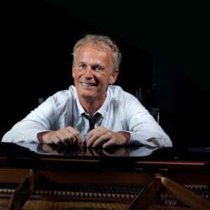 pianoles pianolessen leren piano spelen online met Cor