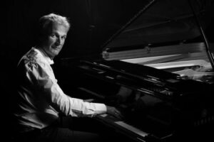 pianoles pianolessen leren piano spelen online met Cor